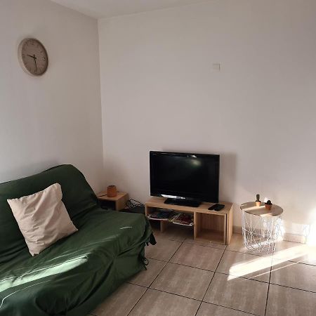 Superbe Appartement Avec Parking Gratuit Et Coin Exterieur Biguglia  Exteriör bild